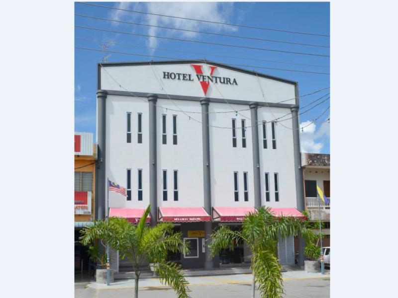 Oyo 90265 Hotel Ventura Kangar Bagian luar foto